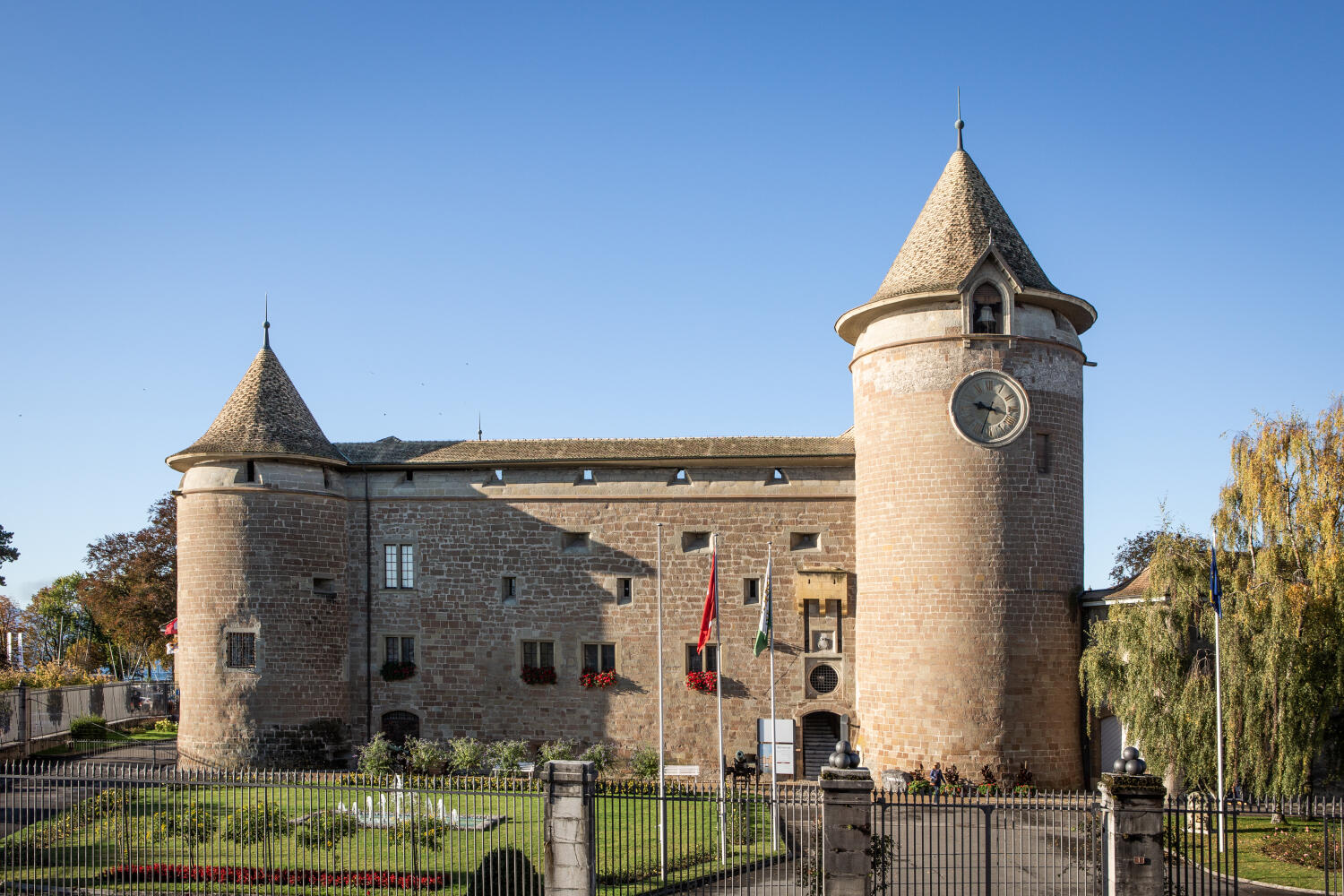 CHÂTEAUX CONTES ET LÉGENDES
